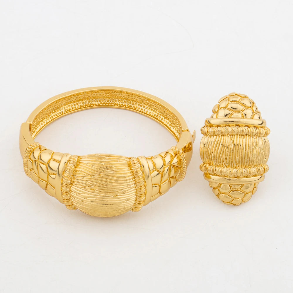 Set di gioielli per braccialetti e anelli da donna di moda bracciale Color oro 18 carati anello da Cocktail 2 pezzi Set per accessori per feste di fidanzamento regali