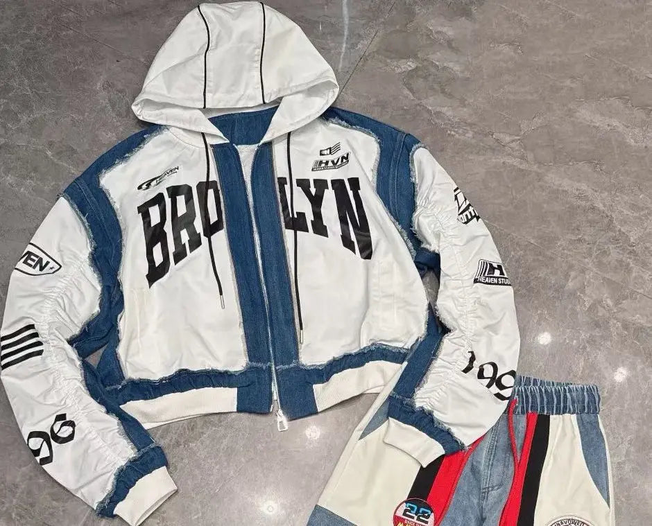 Giacca Corta da Moto Stile Europeo da Donna, Nuova Collezione Primavera 2026, Nera con Stampa Numeri e Lettere, Vestibilità Ampia, Giacca Trendy di Marca
