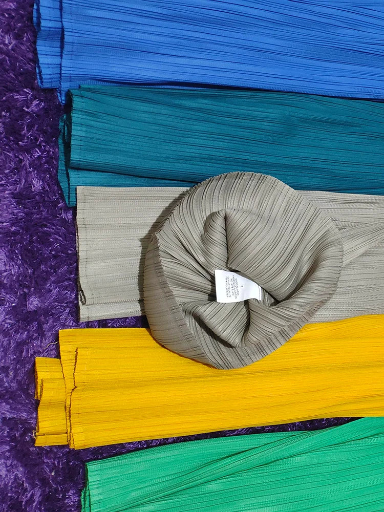 Pantaloni a vita alta a pieghe dritti larghi classici di design Miyake eleganti casual da donna primavera estate autunno disponibili