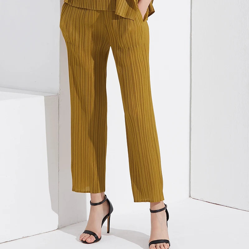 Pantaloni a vita alta a pieghe dritti larghi classici di design Miyake eleganti casual da donna primavera estate autunno disponibili