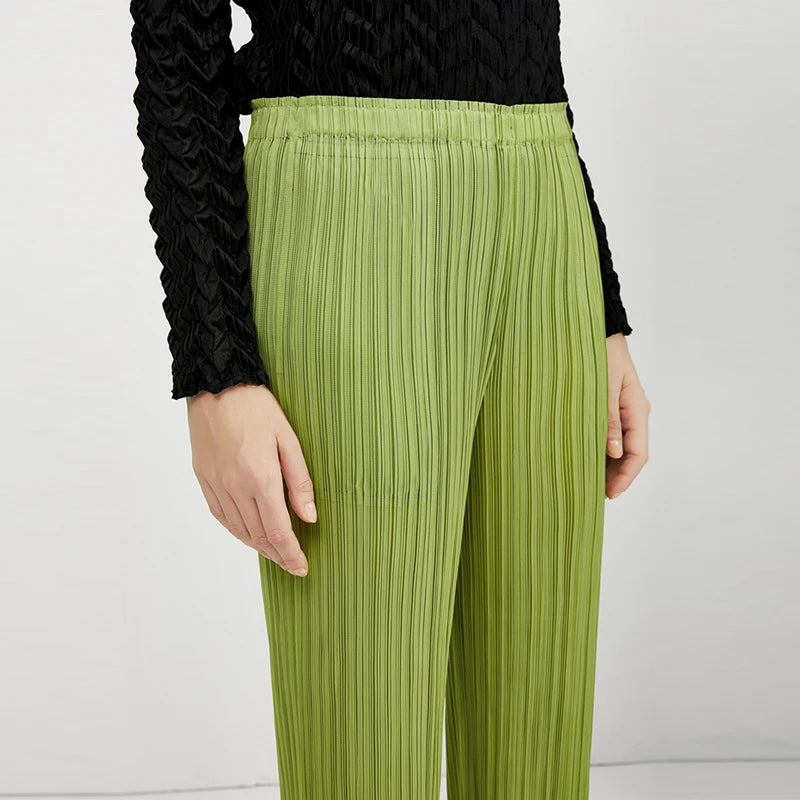 Pantaloni a vita alta a pieghe dritti larghi classici di design Miyake eleganti casual da donna primavera estate autunno disponibili