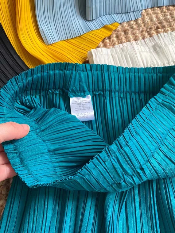 Pantaloni a vita alta a pieghe dritti larghi classici di design Miyake eleganti casual da donna primavera estate autunno disponibili