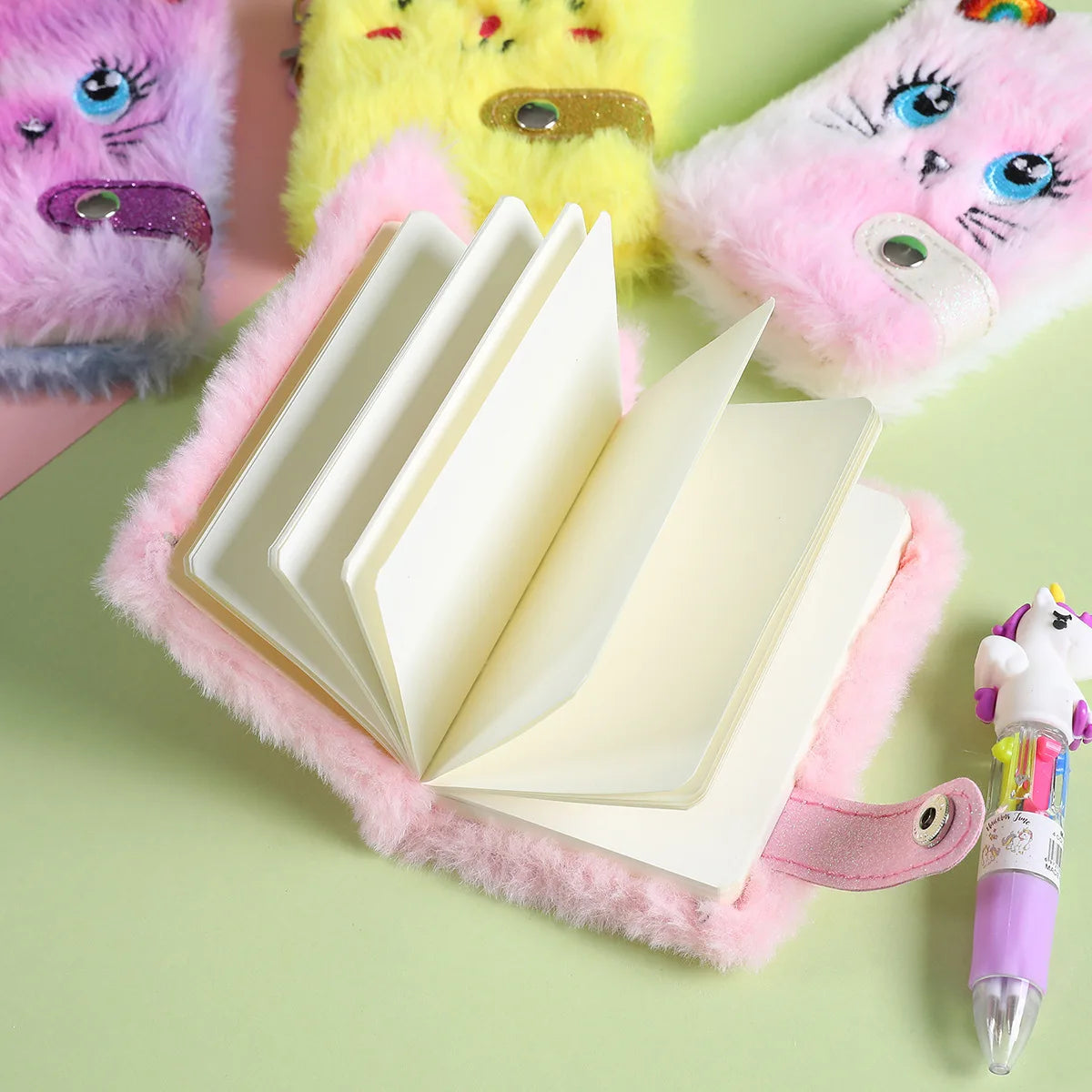 Diario Kawaii in Peluche con Portachiavi