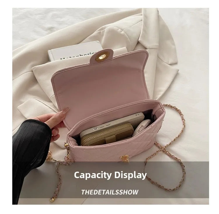 Borsa a tracolla estiva da donna, piccola e quadrata, stile elegante, nuova collezione 2026, di alta gamma, con catena e motivo a griglia