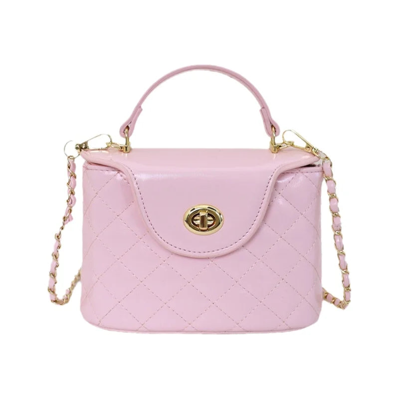 Borsa a tracolla da donna con catena a griglia di diamanti stile piccola fragranza, nuova collezione Primavera Estate 2026, elegante e sensuale