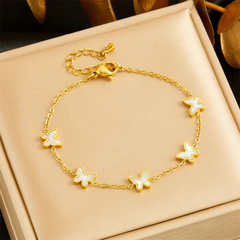 DIEYURO Acciaio inossidabile 316L dorato elegante conchiglia bianca serie farfalla set collana orecchini braccialetto gioielli di tendenza regalo