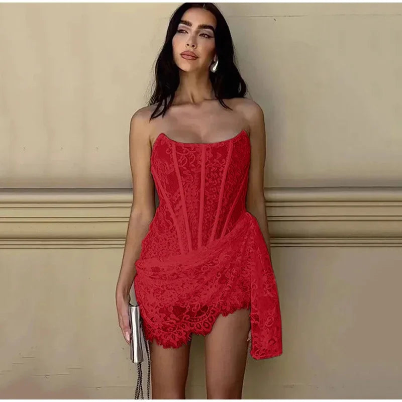 Nuovo abito sexy senza spalline in pizzo bianco per le donne 2024 abiti eleganti abito da sera aderente mini abiti estivi abiti sottili