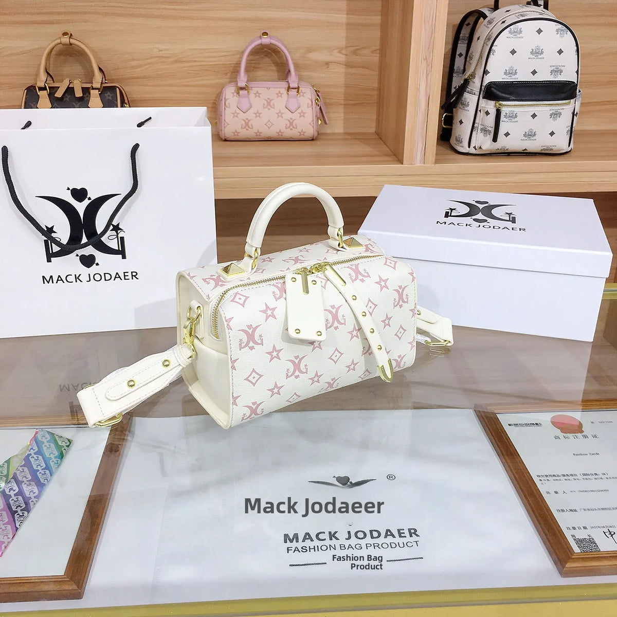 Borsa Boston Chic Urbana alla Moda per Donna, Nuovo Stile 2025, Borsa a Tracolla con Motivi Floreali in Rilievo, Fodera in Poliestere