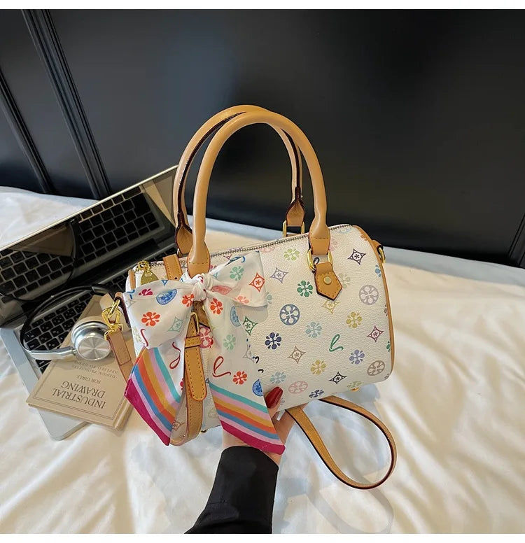 Borsa a Spalla Stile Boston 2026 Nuova Collezione Donna, Stampa Sensuale, Versatile, Borsa a Tracolla Singola a Cuscino, Design in Piccole Serie, Borsa a Mano