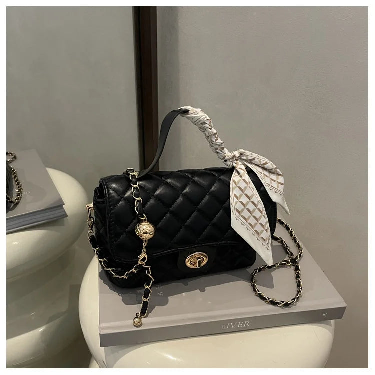 Borsa a tracolla estiva da donna, piccola e quadrata, stile elegante, nuova collezione 2026, di alta gamma, con catena e motivo a griglia