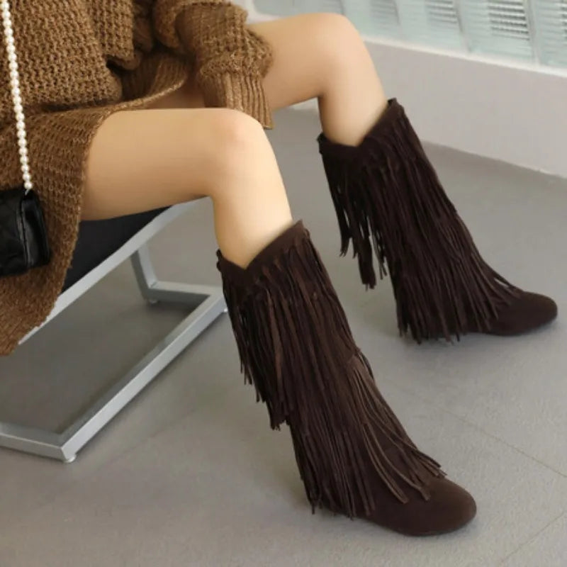 2025 Nuovi stivali alti Donna Bohemian Flock Nappa Stivali a metà polpaccio Stivaletti con zeppa Autunno Inverno Scarpe casual etniche zapatos de mujer