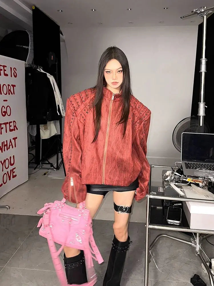 Giacca imbottita con spalle europee Spice Girls da donna Guochao Industria pesante Rivetto in metallo Colletto rialzato Abbigliamento da moto da uomo