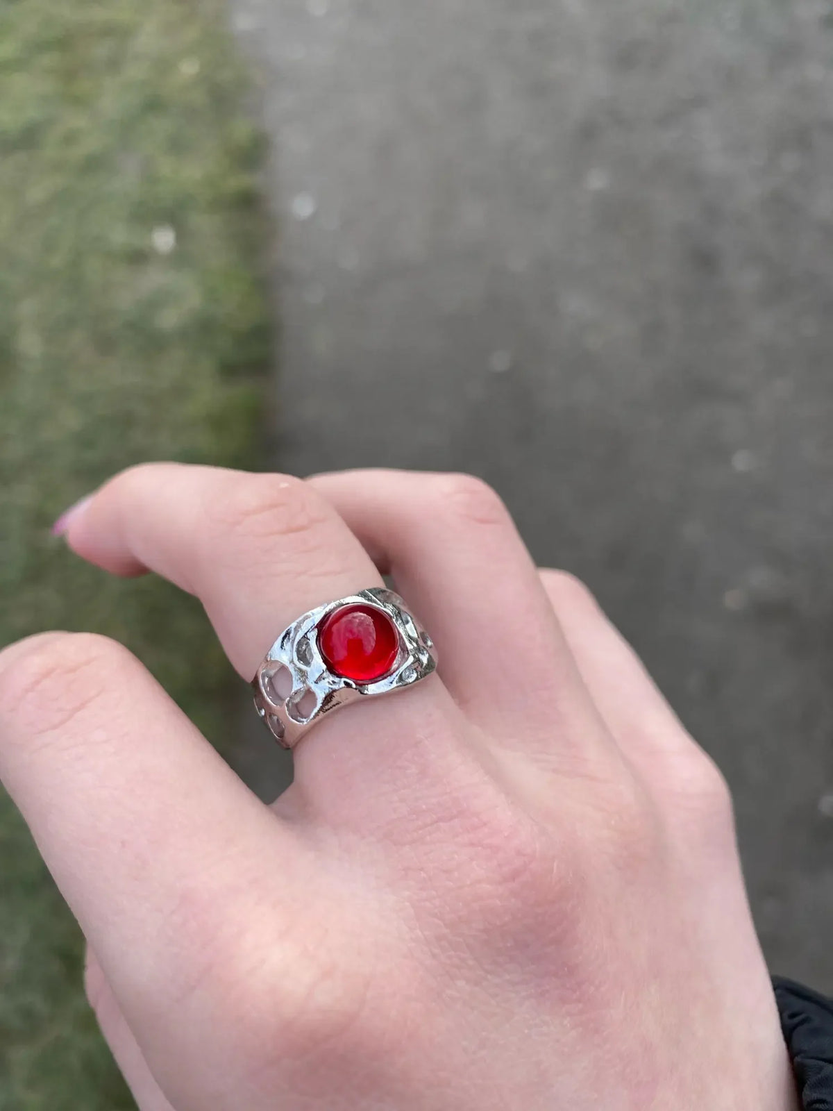 Anillos ajustables estéticos de corazón de cristal rojo irregular de apertura nueva para mujer, anillo gótico de araña animal, joyería creativa