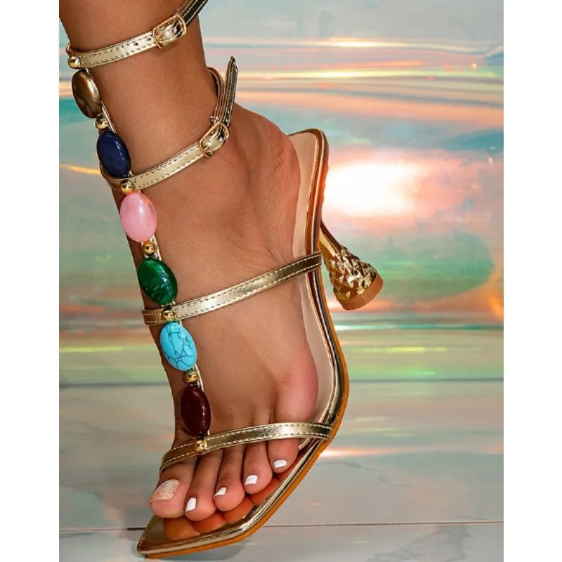 Nuovo stile moda colore cinturino con gemma sandali firmati donna punta quadrata gladiatore tacchi alti scarpe da sera estive Zapatos Mujer