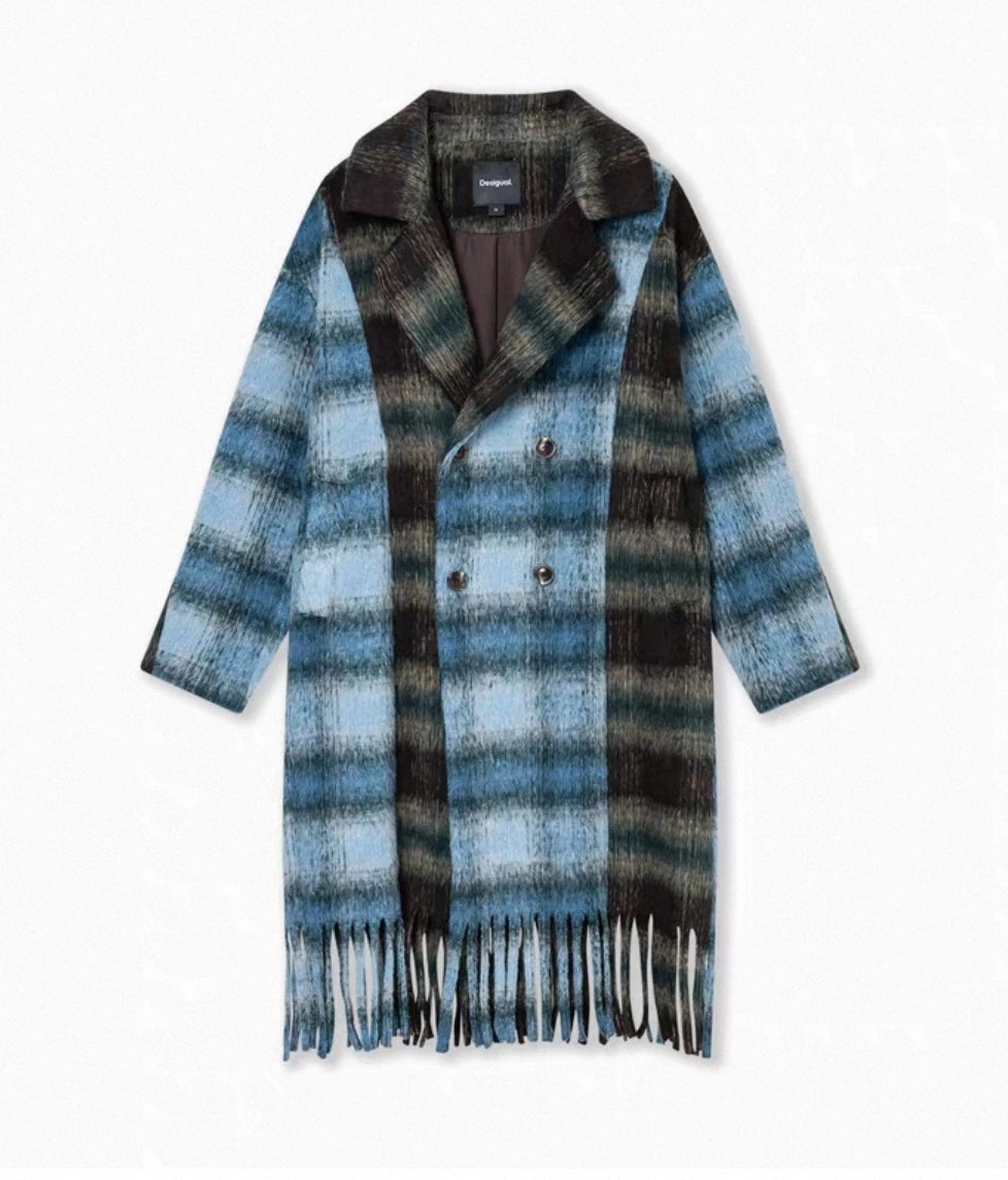 Una nuova giacca di jeans ampia e casual spagnola ricamata e color block dalla ordine di esportazione originale