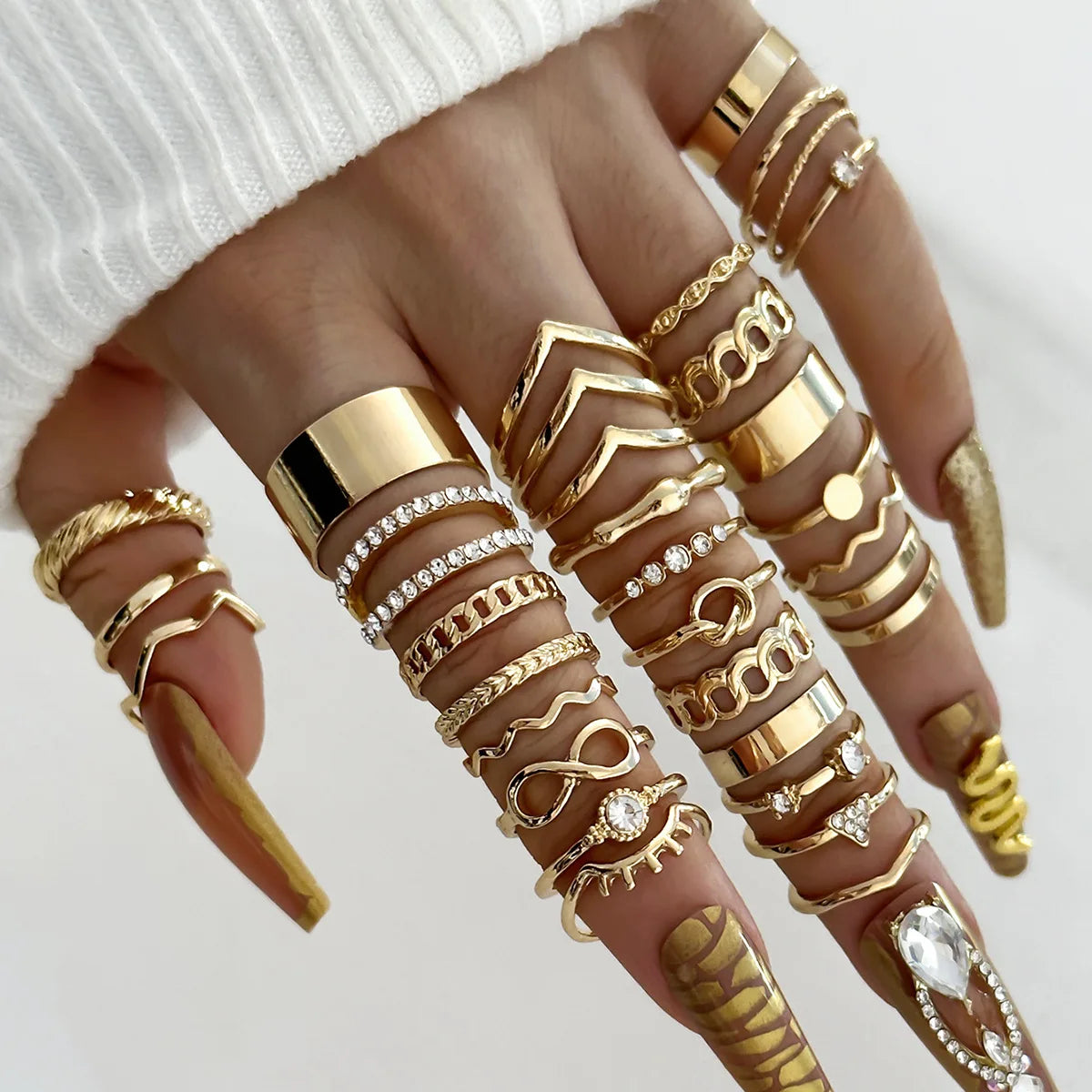 30 pezzi Set tendenza di lusso color oro geometrico a forma di 8 zirconi imitazione anelli di perle per le donne set di gioielli con ciondoli multi-pezzo