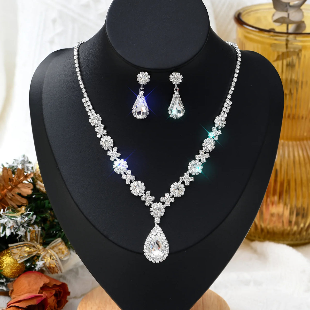 1 set di collane a catena con artigli intarsiati in rame alla moda, orecchini, set di gioielli, necessità quotidiane per feste di banchetti nuziali da donna