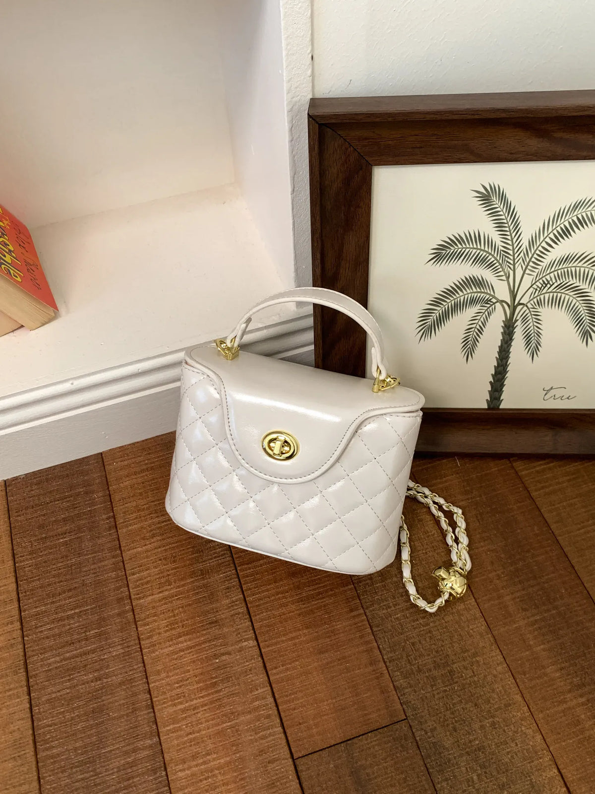 Borsa a tracolla da donna con catena a griglia di diamanti stile piccola fragranza, nuova collezione Primavera Estate 2026, elegante e sensuale