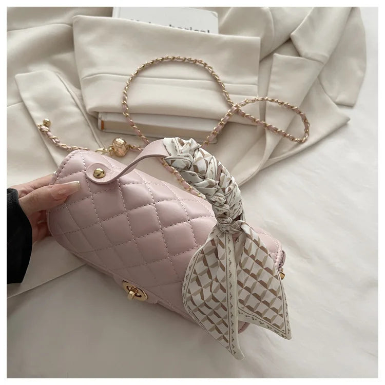 Borsa a tracolla estiva da donna, piccola e quadrata, stile elegante, nuova collezione 2026, di alta gamma, con catena e motivo a griglia