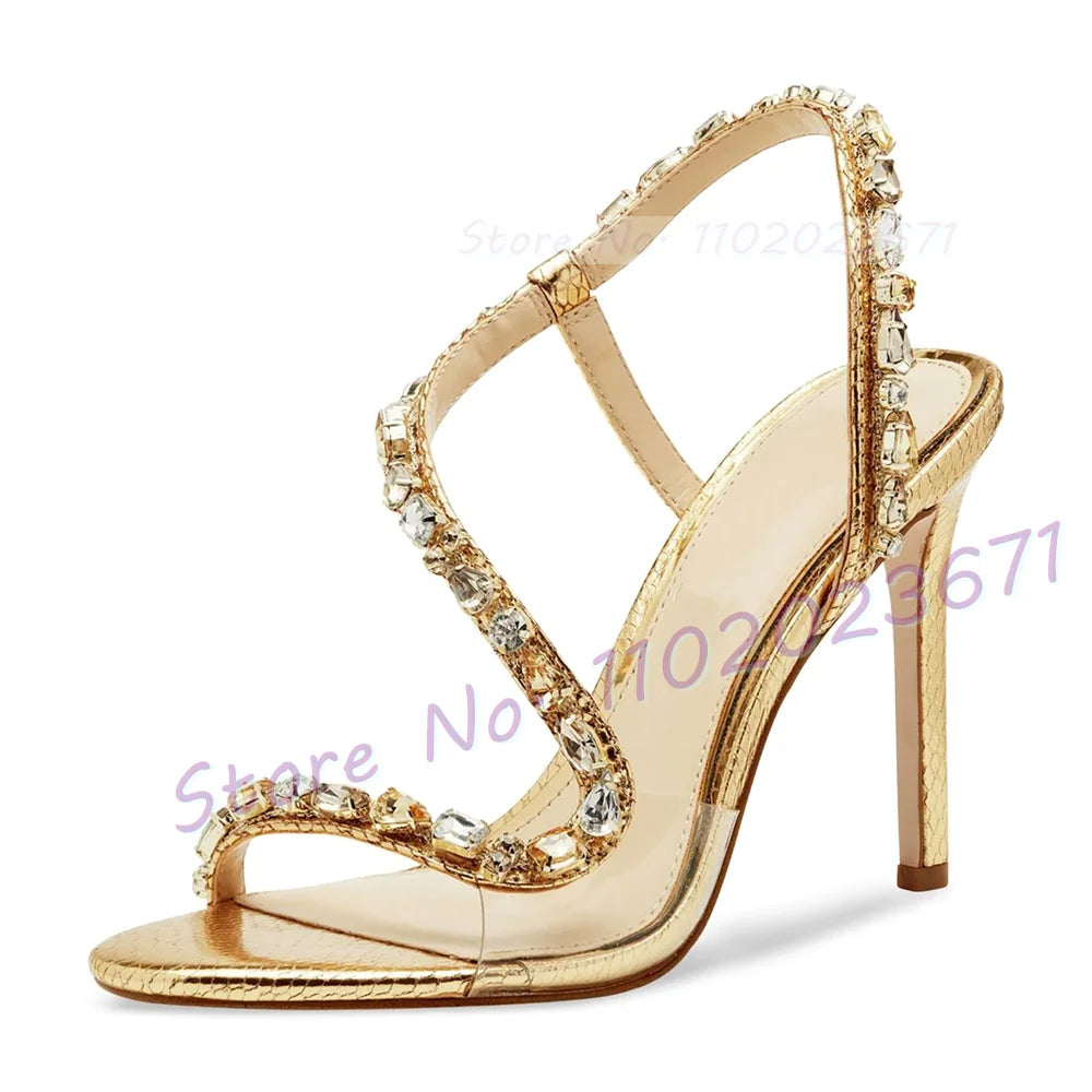 Sandali con cinturino incrociato in cristallo rosso Sandali da donna con motivo serpente Slingback Tacchi alti Scarpe dorate Sandali eleganti scintillanti da festa casual da donna
