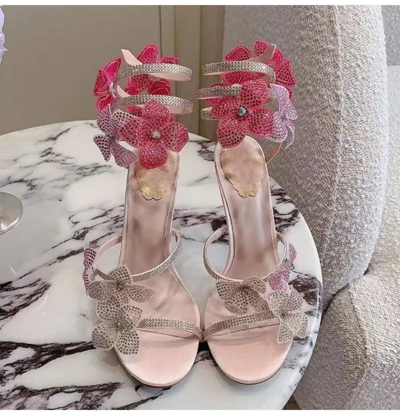 Strass di lusso Fiori Sandali gladiatore da donna Sexy Spago serpente Cinturino alla caviglia Tacchi alti Scarpe da ballo estive da sposa Sandali