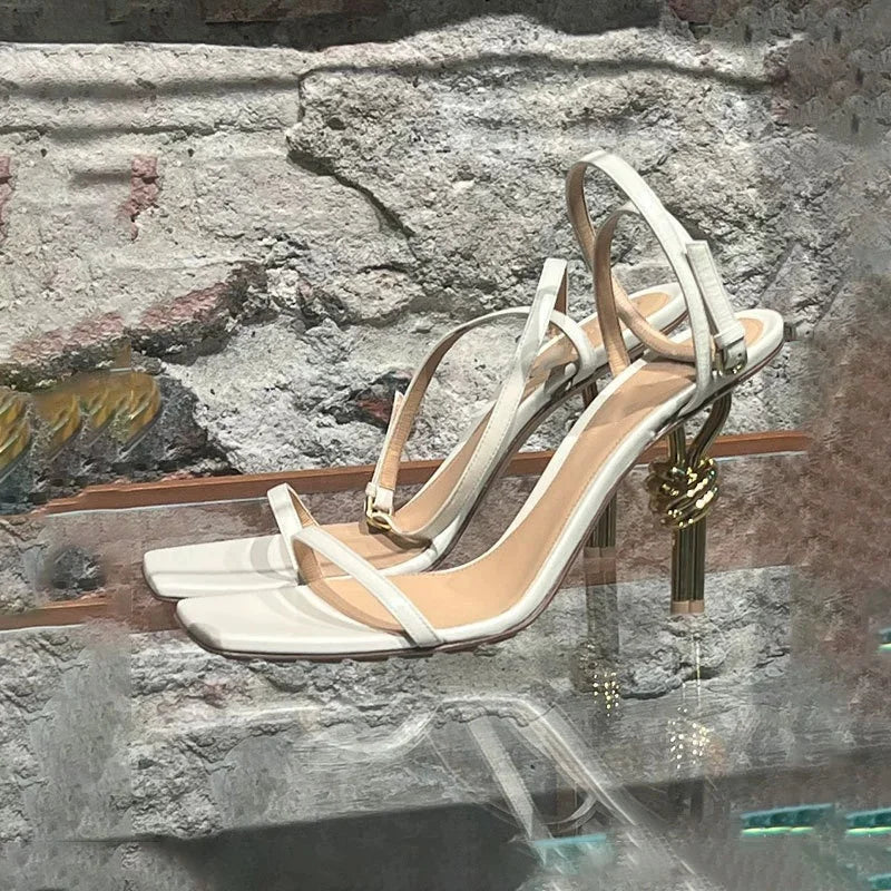 Sandali con tacco ultra alto con punta tonda da donna Tacchi sottili intrecciati in metallo Scarpe da donna sexy con punta aperta Tacchi strani Scarpe eleganti da donna