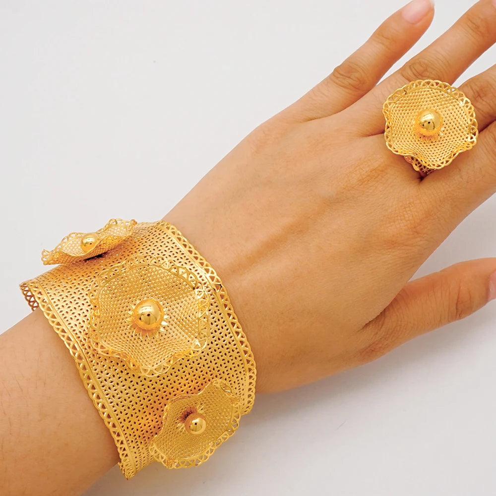 Bracciale color oro Dubai con anello per donna Bracciale con polsino a catena con ciondoli Bracciale indiano Arabo Francia Regali di gioielli da sposa