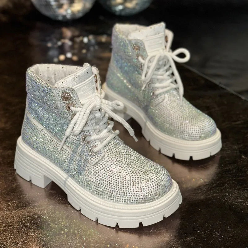 Stivaletti retrò Autunno Inverno Nuove scarpe da donna con plateau e punta tonda con lacci e strass