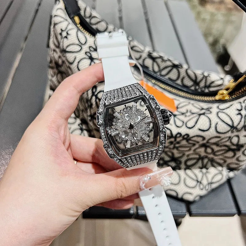 Orologio da donna di marca di lusso con fiocco di neve, strass, quadrante rotante con diamanti per orologio sportivo al quarzo da donna con cinturino in silicone