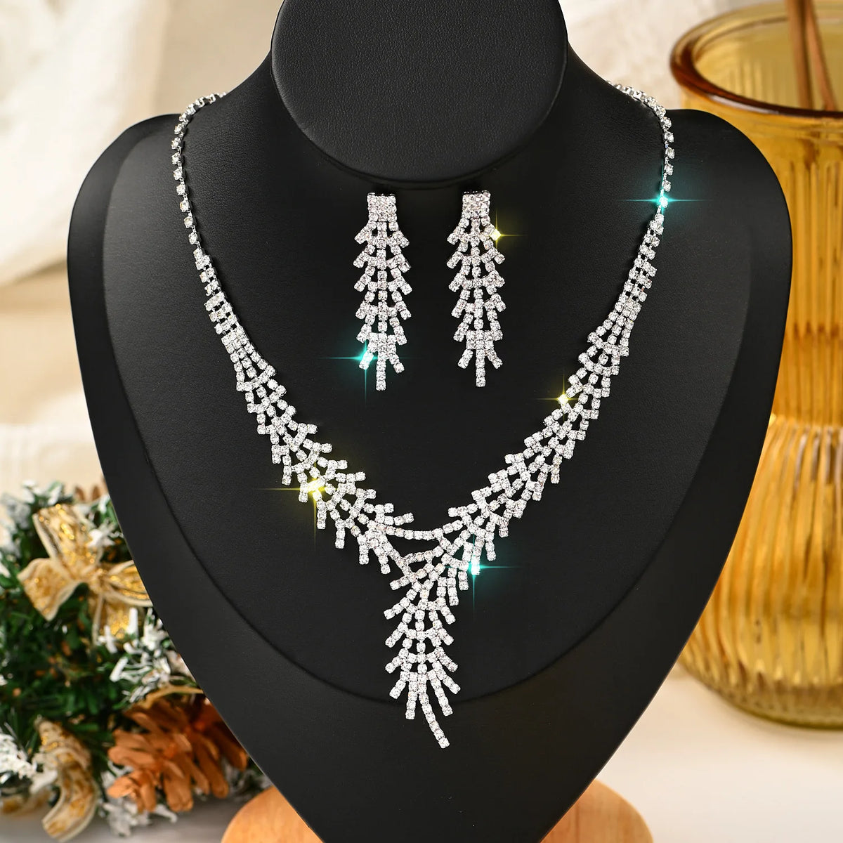 1 set di collane a catena con artigli intarsiati in rame alla moda, orecchini, set di gioielli, necessità quotidiane per feste di banchetti nuziali da donna