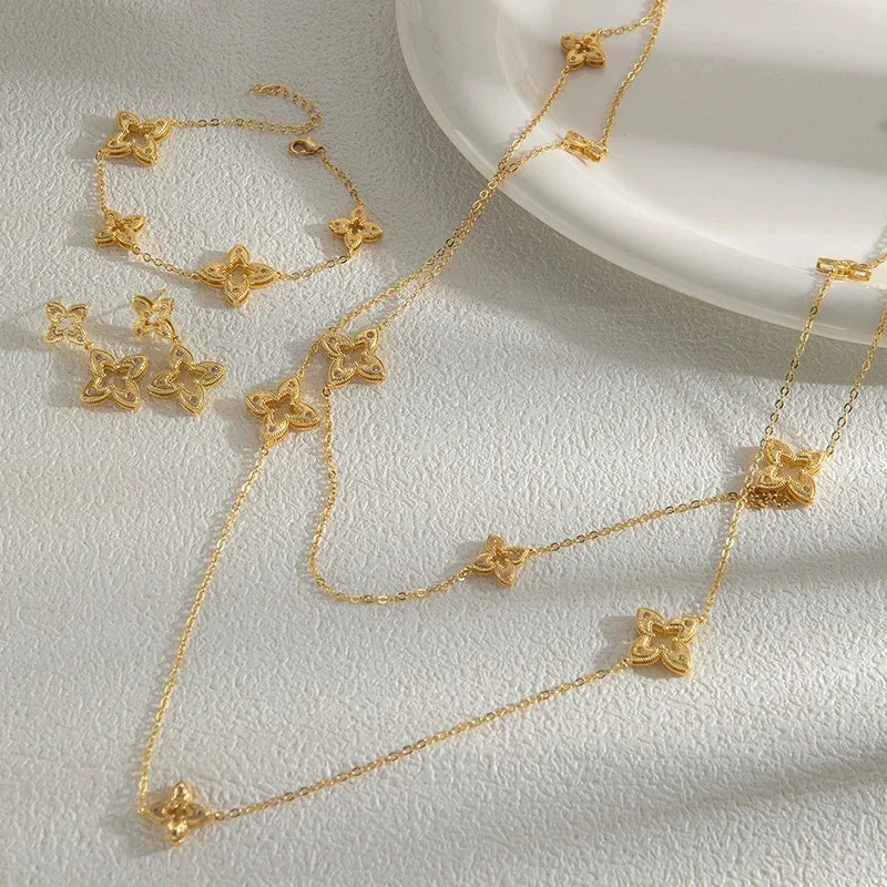 Set di Gioielli Quadrifoglio in Oro 3 Pezzi: Collana, Bracciale e Orecchini