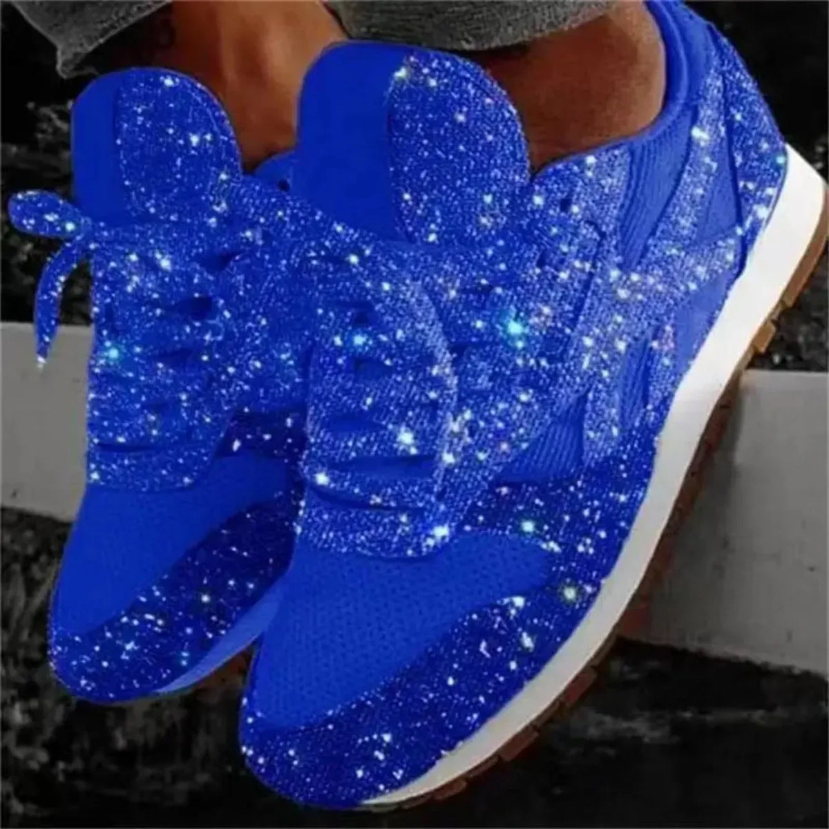 2025 nuove scarpe da ginnastica piatte da donna scarpe vulcanizzate Bling casual da donna scarpe da donna all'aperto con plateau in rete con lacci taglie forti