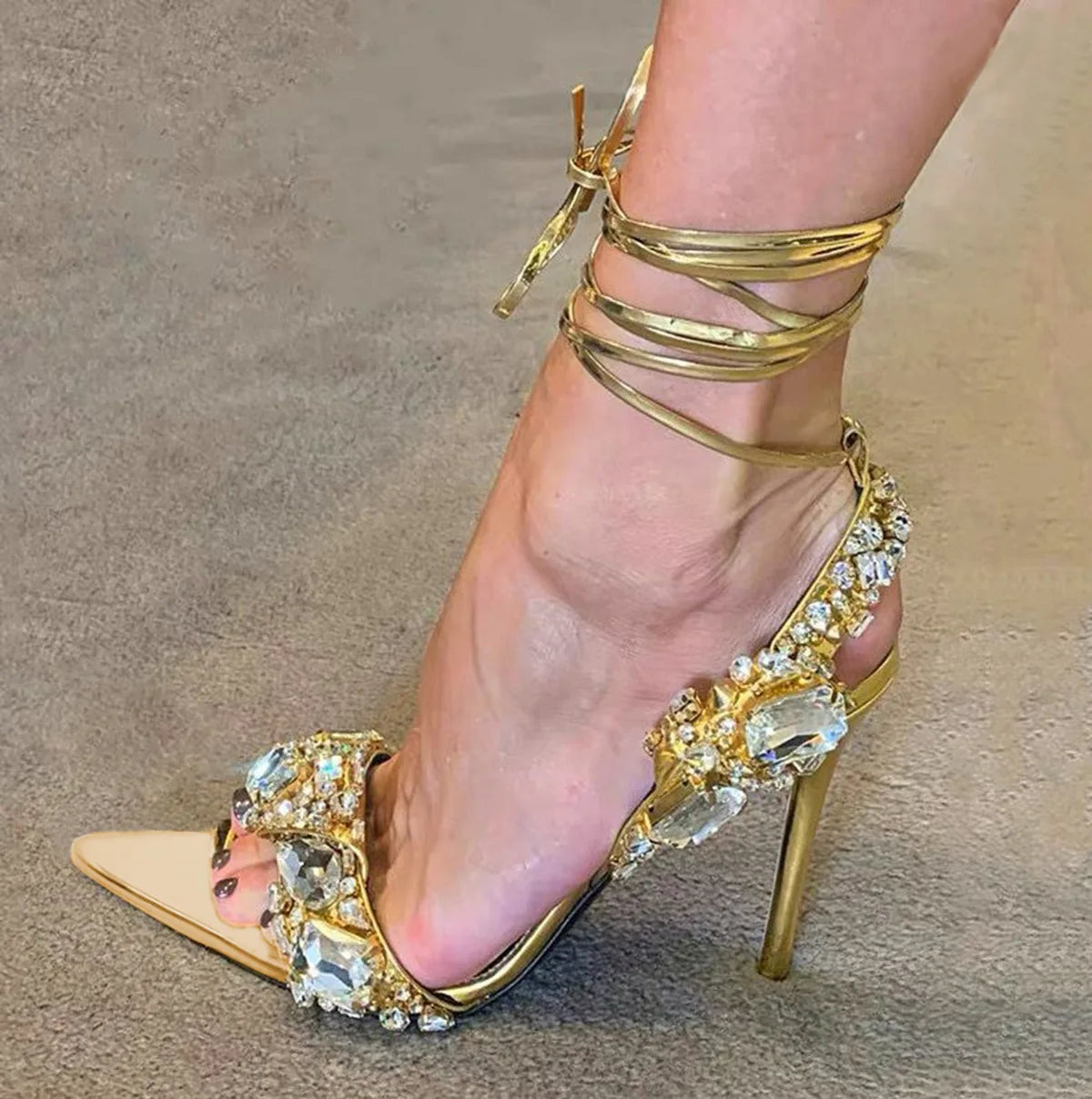 Sandali da Donna con Tacco Alto e Strass Dorati, Punta Aperta e Tacco a Spillo di Alta Qualità per Matrimoni, Feste e Serate Eleganti