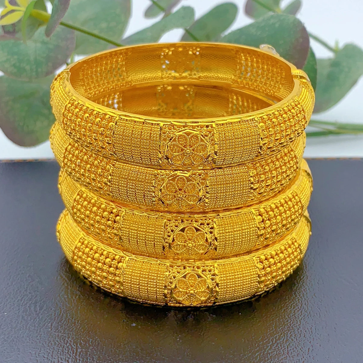 Bracciali e braccialetti placcati in oro di Dubai per donne, gioielli indiani, africani, arabi, etiopi, con ciondoli, per matrimoni e feste.