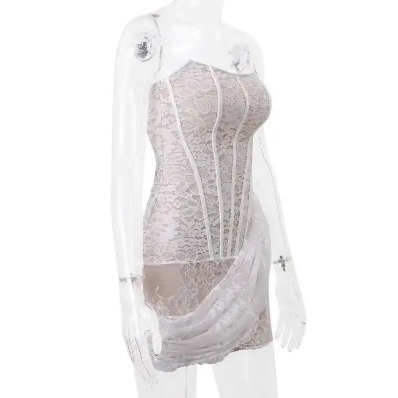 Avrilyaan Abito sexy senza spalline in pizzo bianco per le donne 2023 Vestaglie Abito da sera elegante Abito aderente Mini abito estivo Abiti