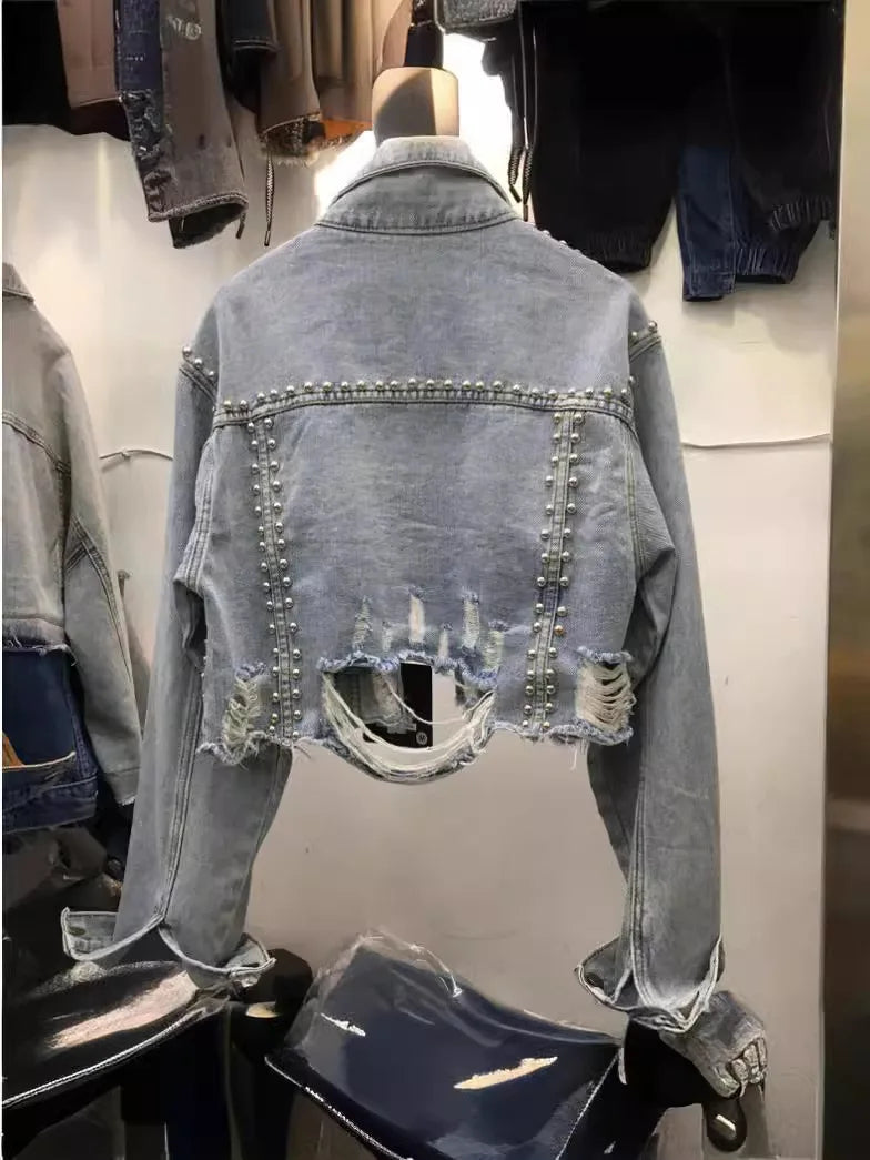 Nuovo Arrivo 2026 SA: Giacca in Denim da Donna, con Rivetti e Strass Incastonati, Effetto Vissuto e Strappato, Stile Streetwear Trendy