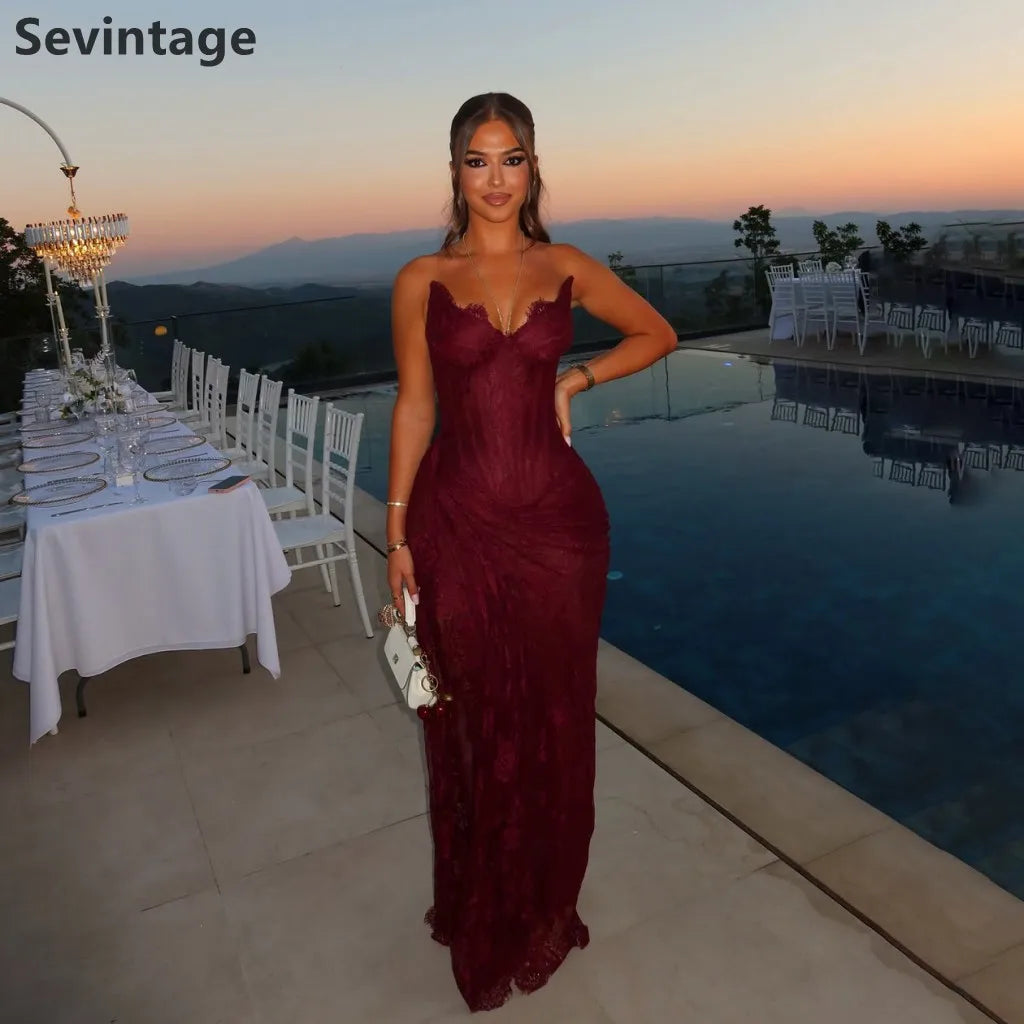 Sevintage 2026 Abito da Sera in Pizzo Borgogna con Scollo a Cuore, Corsetto sul Retro, Spacco Alto, Stile Sirena, Abito Lungo da Cerimonia per Matrimoni a Dubai, Personalizzabile