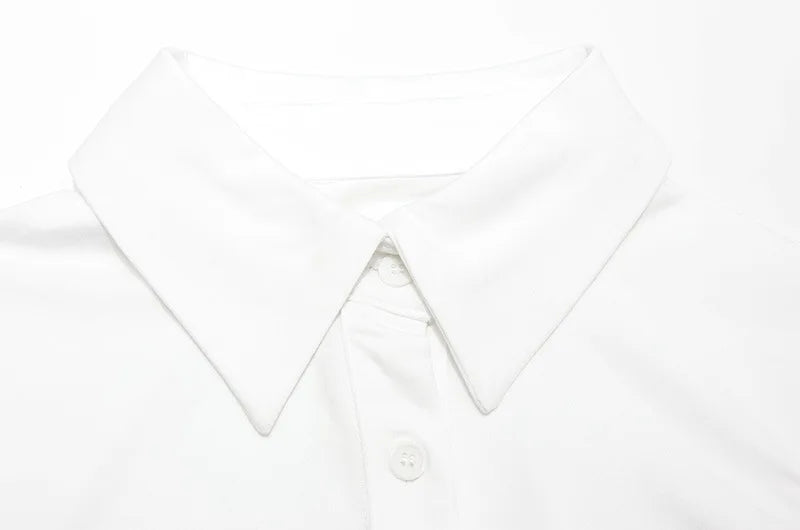 Abito Aderente Bianco con Scollo a V Sexy, Maniche Svasate e Colletto in Pizzo, Stile Ufficio 2026, Gonna a Tubino Chic da Club