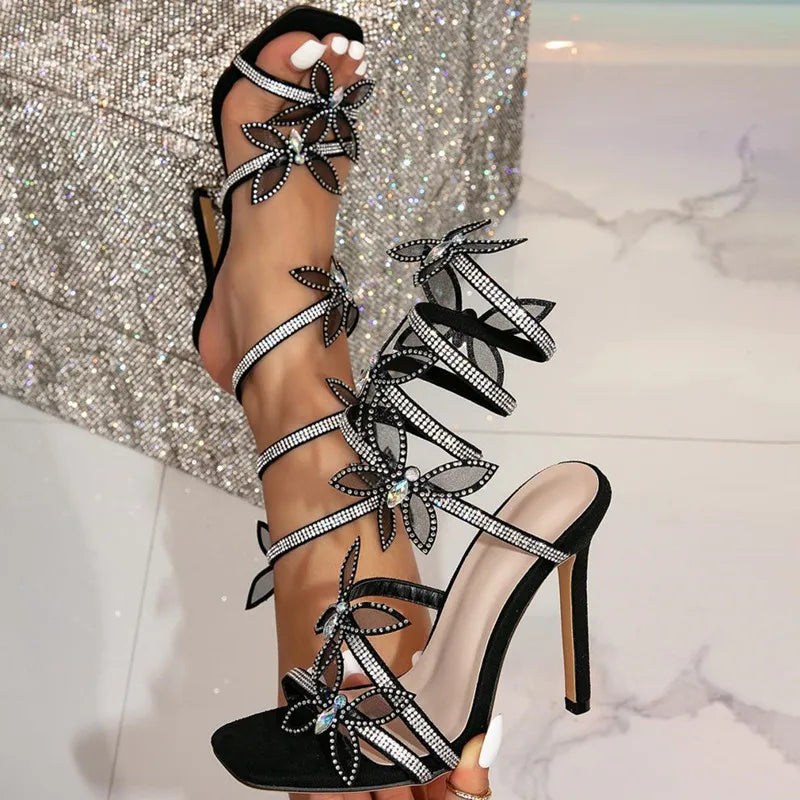 Estate lusso strass farfalla decorazione donna sandali gladiatore moda Stiletto tacchi alti sandali banchetto di cristallo scarpe