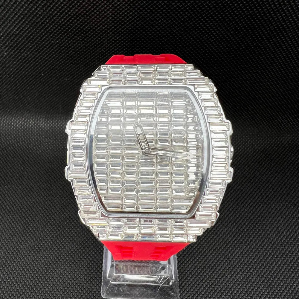 Orologio da uomo di marca di lusso Orologio tonneau unico di moda Orologio da polso con cinturino in caucciù impermeabile con quadrante blingbling con diamanti Regalo di vendita calda
