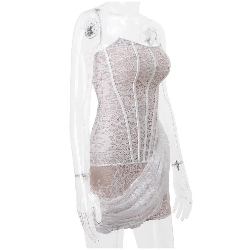 Nuovo abito sexy senza spalline in pizzo bianco per le donne 2024 abiti eleganti abito da sera aderente mini abiti estivi abiti sottili