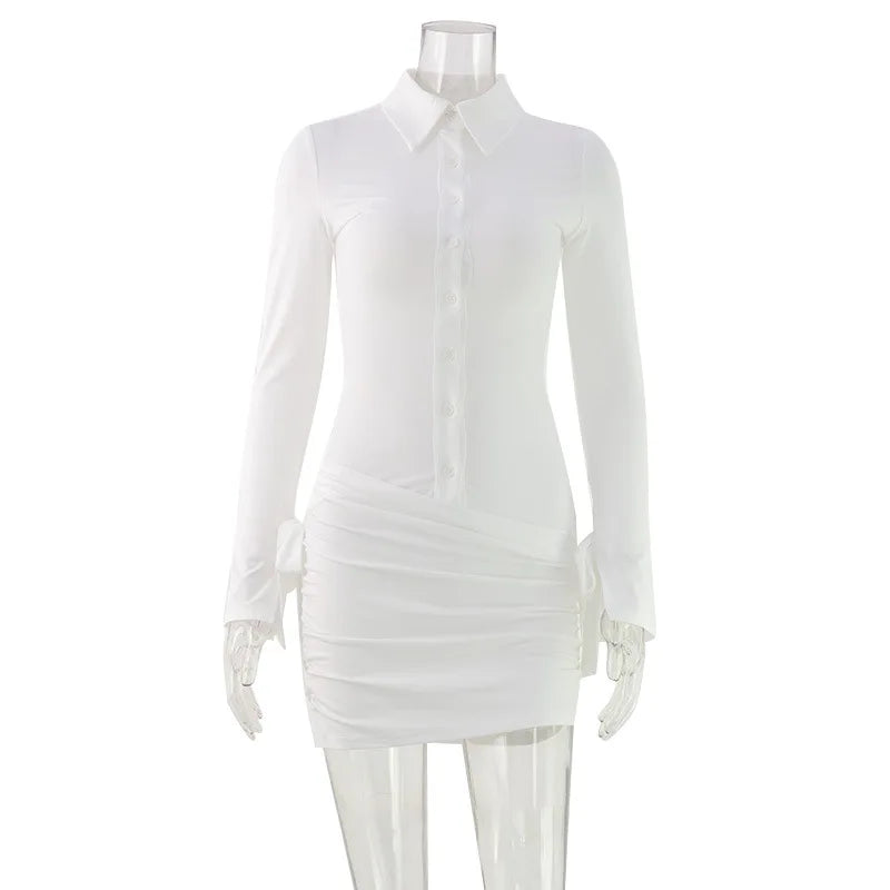 Abito Aderente Bianco con Scollo a V Sexy, Maniche Svasate e Colletto in Pizzo, Stile Ufficio 2026, Gonna a Tubino Chic da Club