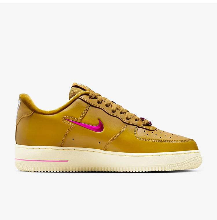 Scarpe casual basse da donna Nike Air Force 1 '07 SE originali FB8251-700