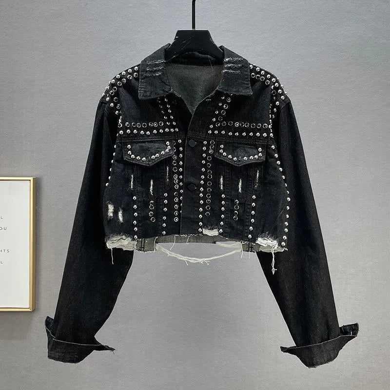 Nuovo Arrivo 2026 SA: Giacca in Denim da Donna, con Rivetti e Strass Incastonati, Effetto Vissuto e Strappato, Stile Streetwear Trendy