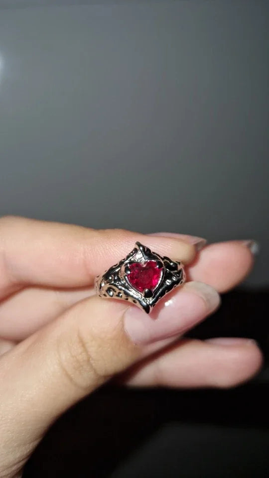Anillos ajustables estéticos de corazón de cristal rojo irregular de apertura nueva para mujer, anillo gótico de araña animal, joyería creativa