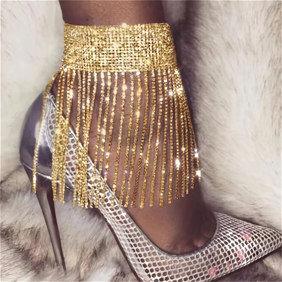 Elegante Catena per Caviglia con Strass Luccicanti e Nappine, Regolabile, Gioiello Sexy da Discoteca per Donne, Regalo per le Gambe