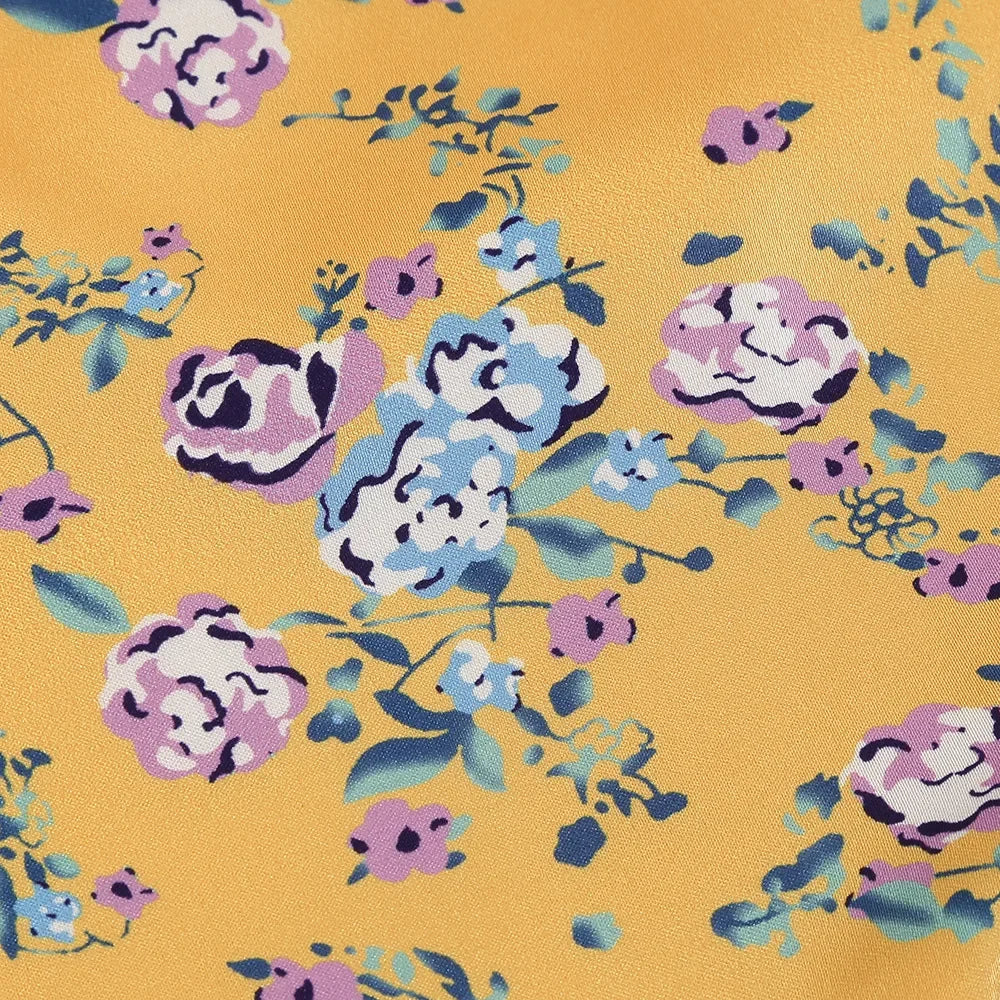Abito Elegante e Sexy con Stampa Floreale, Orlo Asimmetrico, Collo Alto, Maniche a Palloncino, Lunghezza al Ginocchio