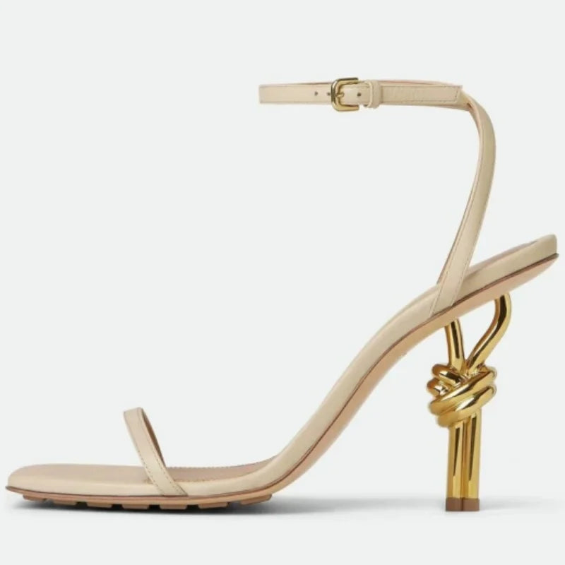 Sandali con tacco ultra alto con punta tonda da donna Tacchi sottili intrecciati in metallo Scarpe da donna sexy con punta aperta Tacchi strani Scarpe eleganti da donna