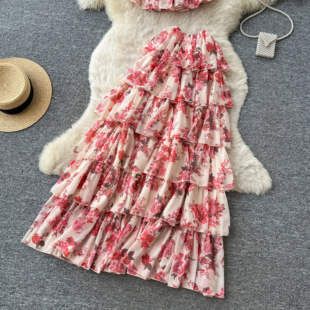 Completo due pezzi da donna: Top stampato floreale con spalle scoperte e gonna lunga a vita alta a trapezio, stile Y2K streetwear elegante e slim fit