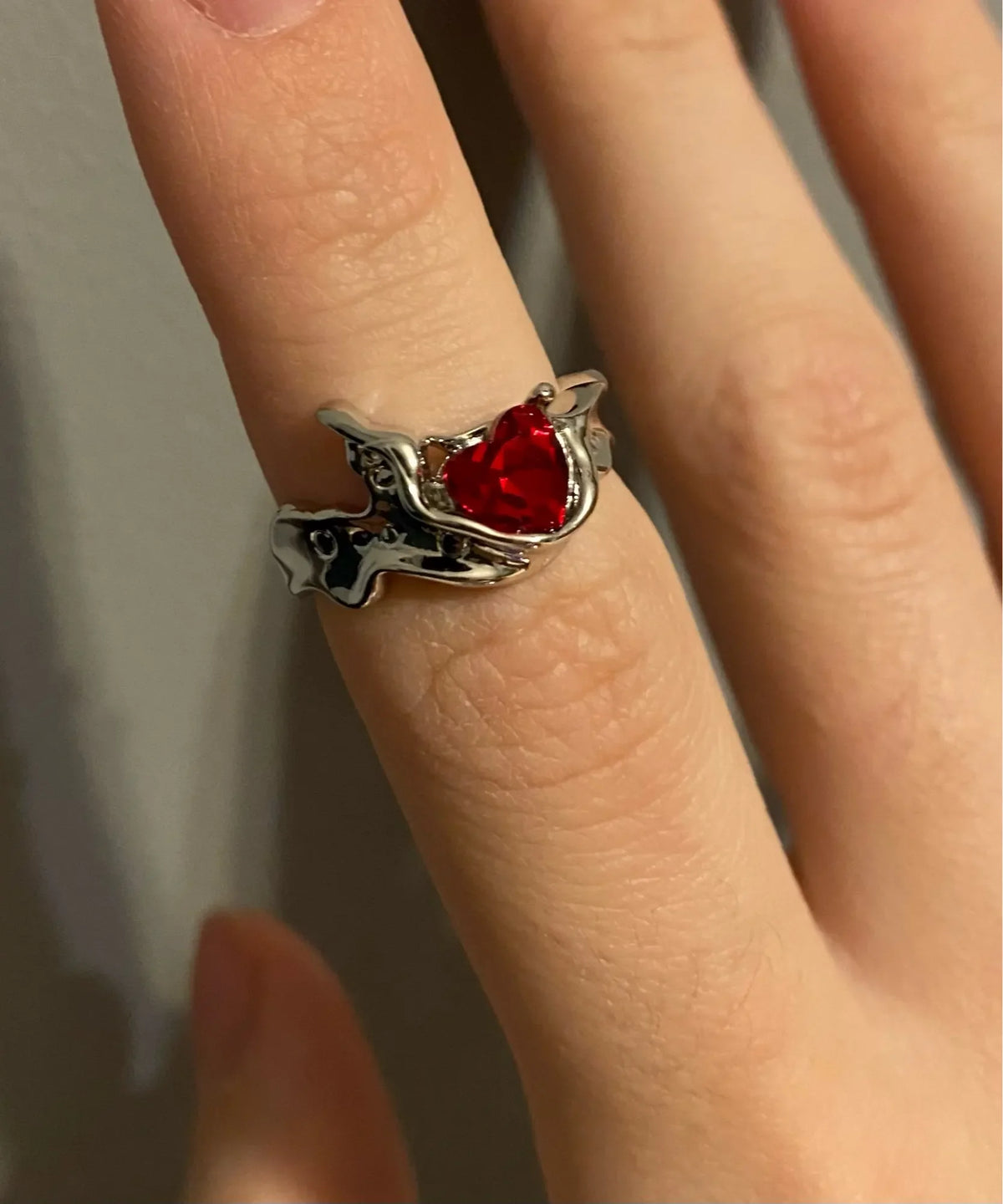 Anillos ajustables estéticos de corazón de cristal rojo irregular de apertura nueva para mujer, anillo gótico de araña animal, joyería creativa